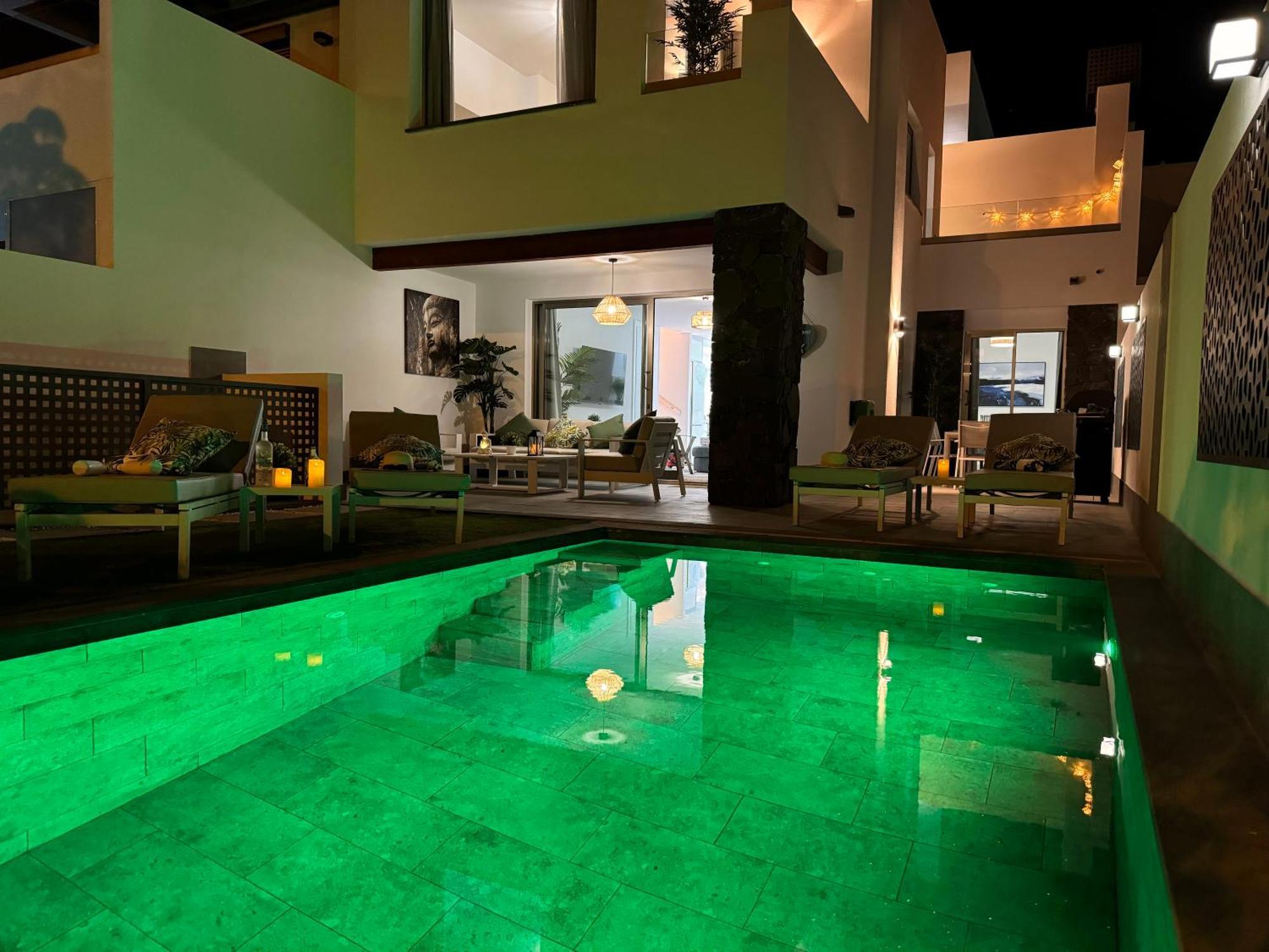Welcome To Villa Bali A Luxurious Modern Getaway Los Cristianos  Exterior photo